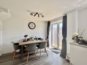 Dining Room- click for photo gallery